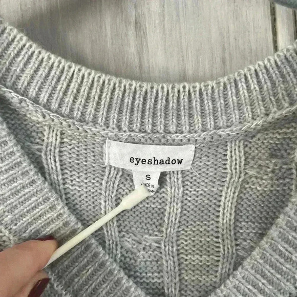 EYESHADOW|Grey v-neck cable knit pullover sweater vest|S tennis prep collegiate - Picture 2 of 6